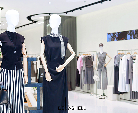 云南佰俪服饰加盟是怎么抢占时尚市场新商机的